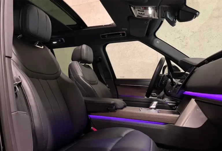 03_ab_lease_temp_Range_Rover_P_460_e_HSE_Edition_Santorini_Black