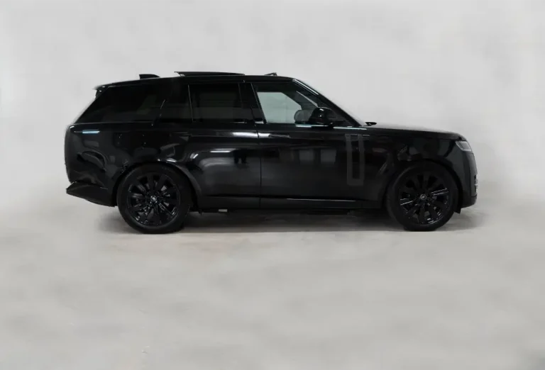 05_ab_lease_temp_Range_Rover_P_460_e_HSE_Edition_Santorini_Black