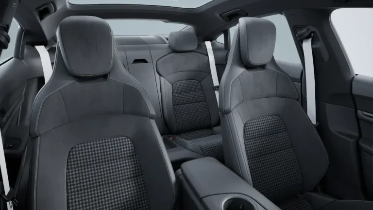 Porsche_Taycan_4S_Black_Edition_2026_AB_Lease_07