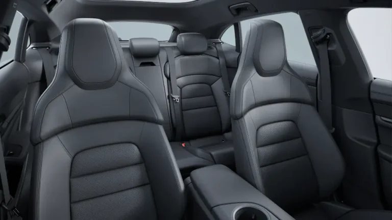 Porsche_Taycan_4_Cross_Turismo_2026_AB_Lease_07