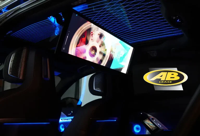 15_BMW_2023_I7_xDrive60_AB_Lease_M_Sport_FIRE_TV_AMAZON_BLUE_LED