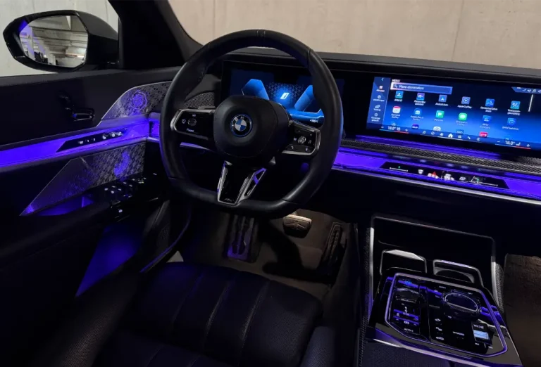 68_BMW_2023_I7_xDrive60_AB_Lease_M_Sport_FIRE_TV_AMAZON_PANORAMIC_ROOF_SKY_LOUNGE