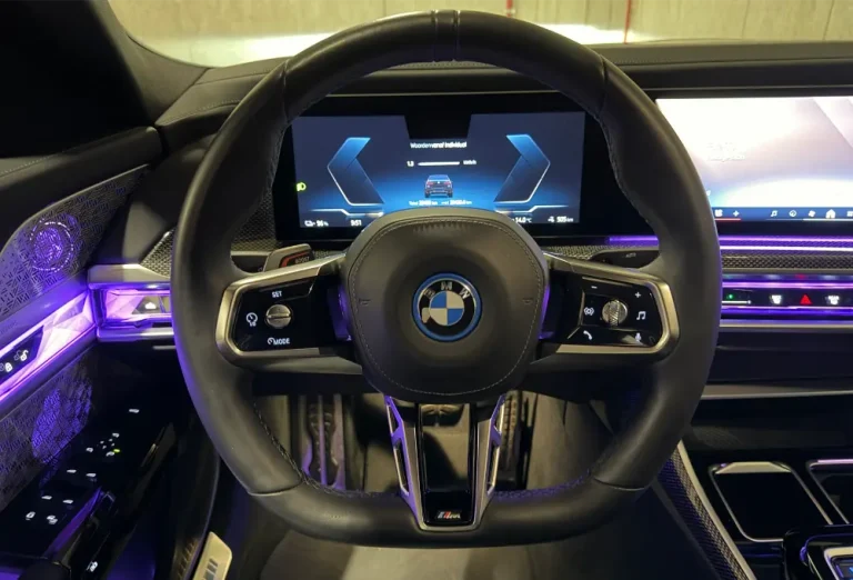 78_BMW_2023_I7_xDrive60_AB_Lease_M_Sport_FIRE_TV_AMAZON_PANORAMIC_ROOF_SKY_LOUNGE