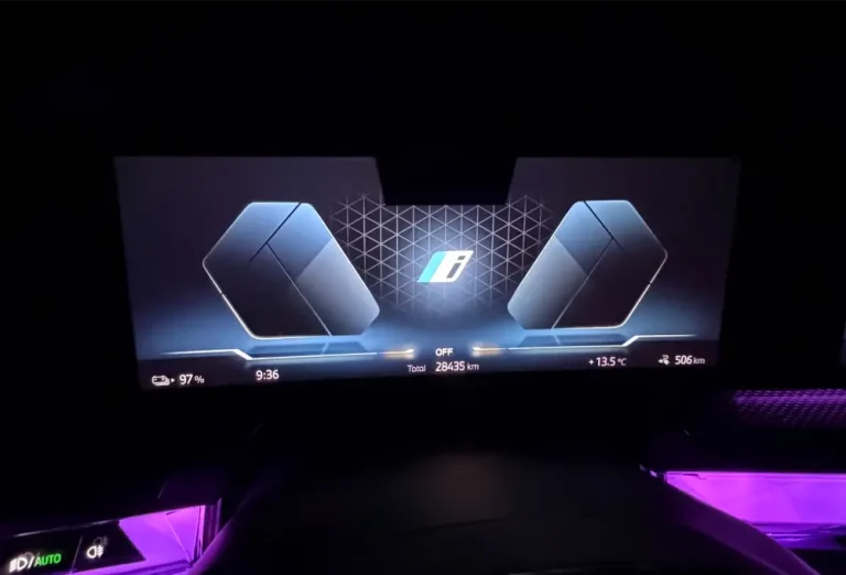 81_BMW_2023_I7_xDrive60_AB_Lease_M_Sport_FIRE_TV_AMAZON_PANORAMIC_ROOF_SKY_LOUNGE