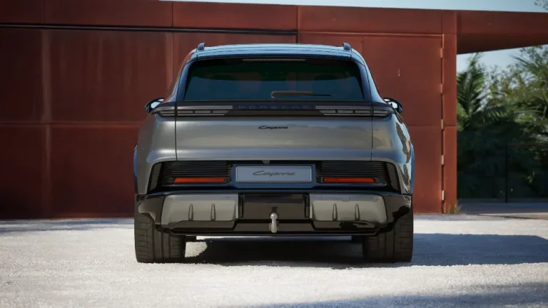 05_AB_Lease_2026_Porsche_Cayenne_Electric