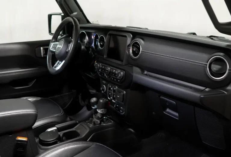 08_ab_lease_Jeep_Wrangler_Sahara_4xe_plug_in_hybrid