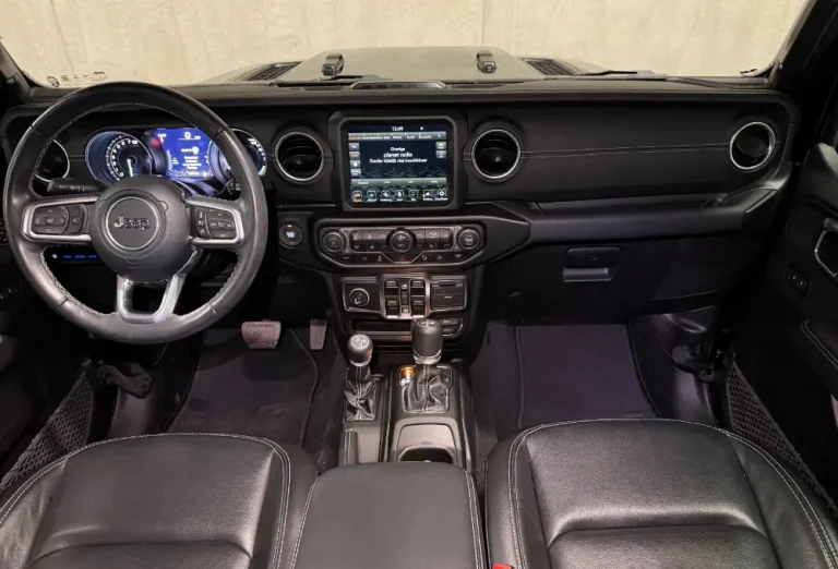 19_ab_lease_Jeep_Wrangler_Sahara_4xe_plug_in_hybrid