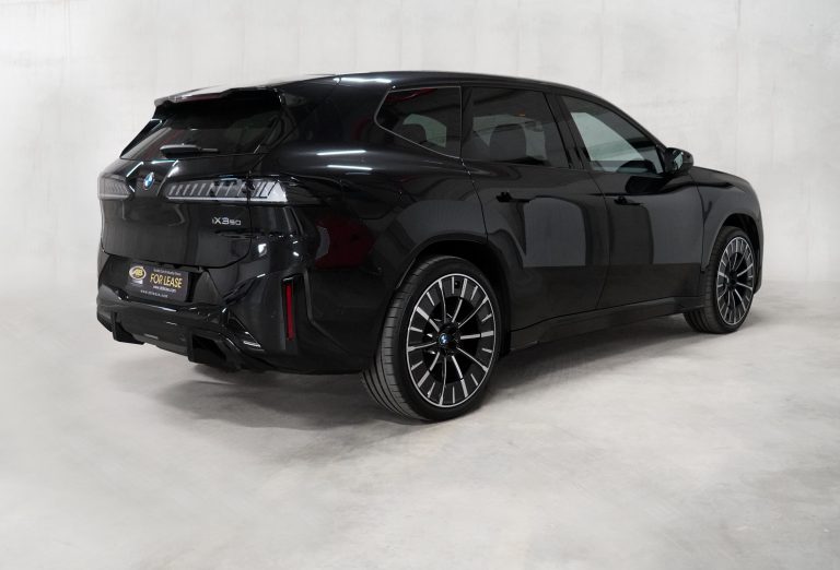 01_ab_lease_2026_BMW_i_X3_50_xDrive_Saphirschwarz_Die_Neue_Klasse