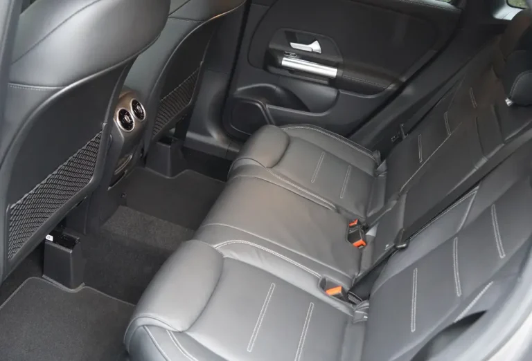 ab_lease_mercedes_gla_250e_amg_zilver_2023_09
