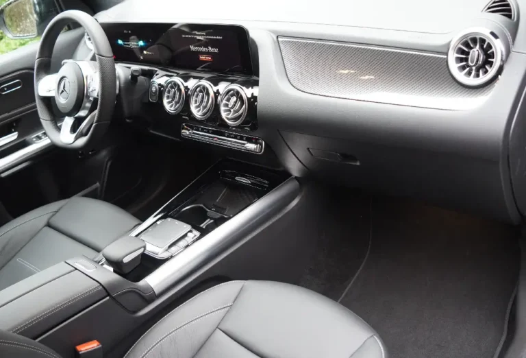 ab_lease_mercedes_gla_250e_amg_zilver_2023_10
